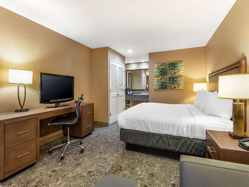 Best Western Plus Inn Scotts Valley image