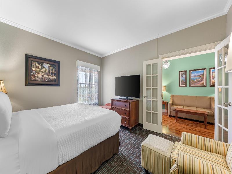Best Western Plus Georgetown Inn & Suites image