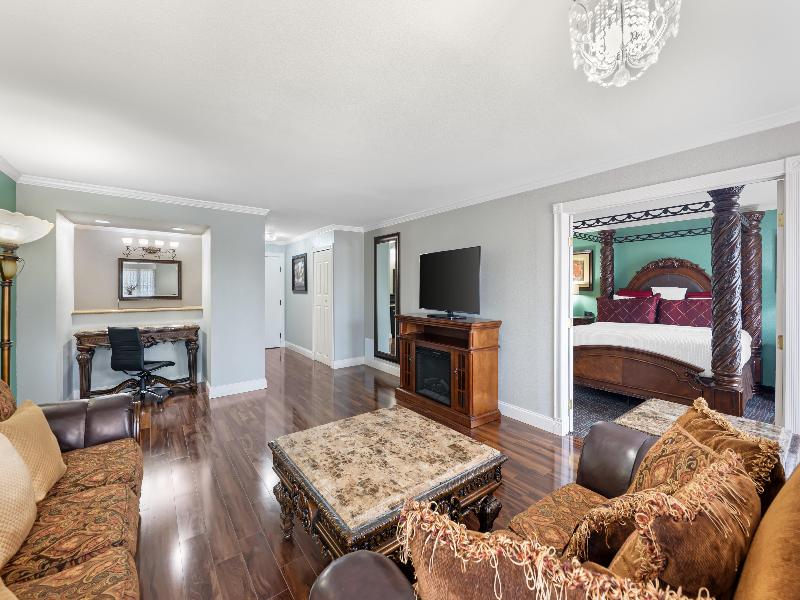 Best Western Plus Georgetown Inn & Suites image