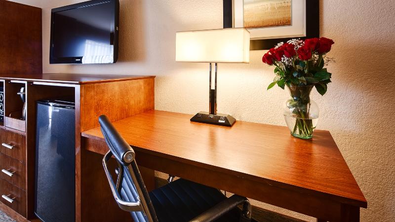 Best Western Plus Atrium Inn image