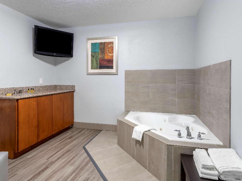 Best Western Plus Orange County image