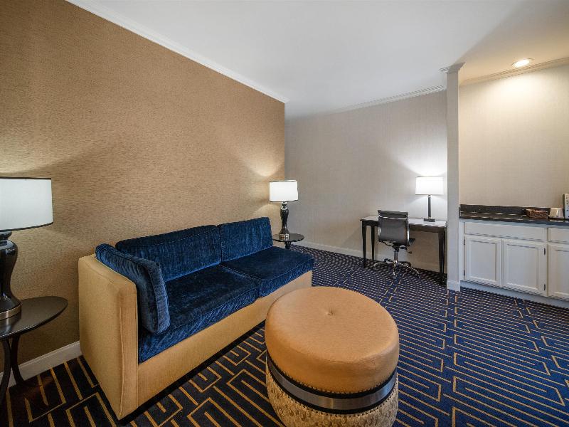 Best Western Plus Palm Court Hotel image