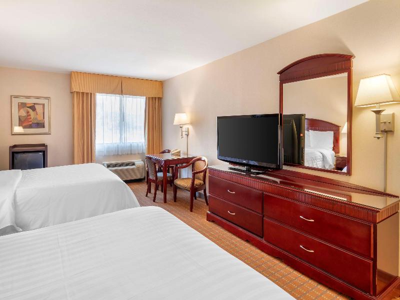 Best Western Plus West Covina Inn image