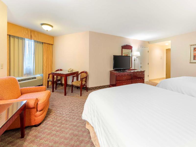 Best Western Plus West Covina Inn image