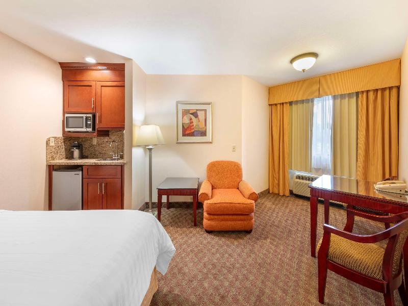 Best Western Plus West Covina Inn image