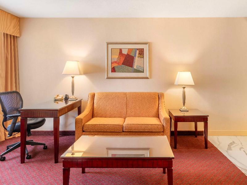 Best Western Plus West Covina Inn image