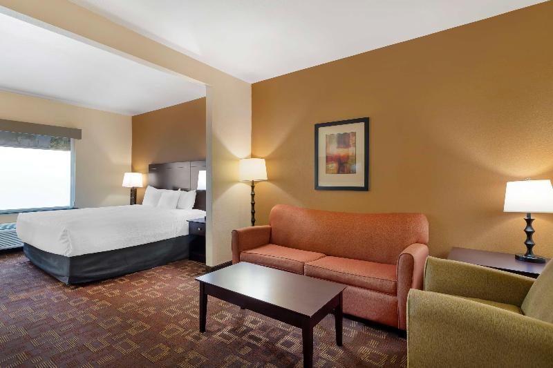 Best Western Plus Goliad Inn & Suites image