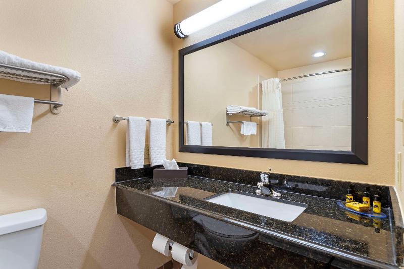 Best Western Plus Goliad Inn & Suites image