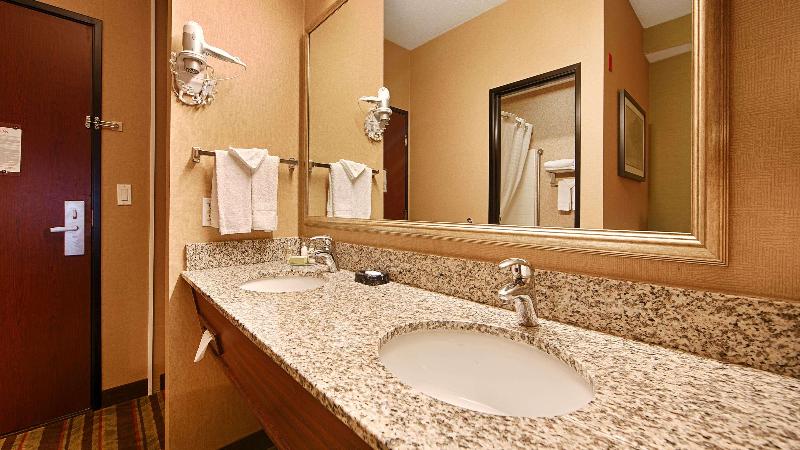 Best Western Wilsonville Inn & Suites image