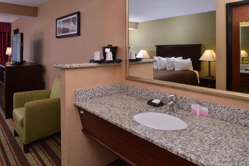 Best Western Wilsonville Inn & Suites image