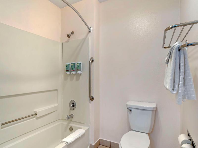 Best Western Salinas Monterey Hotel image