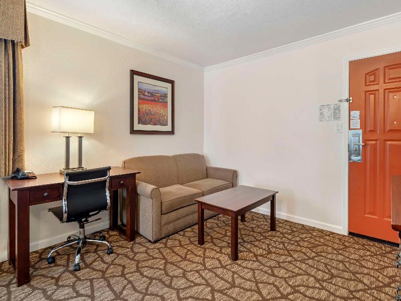 Best Western Salinas Monterey Hotel image