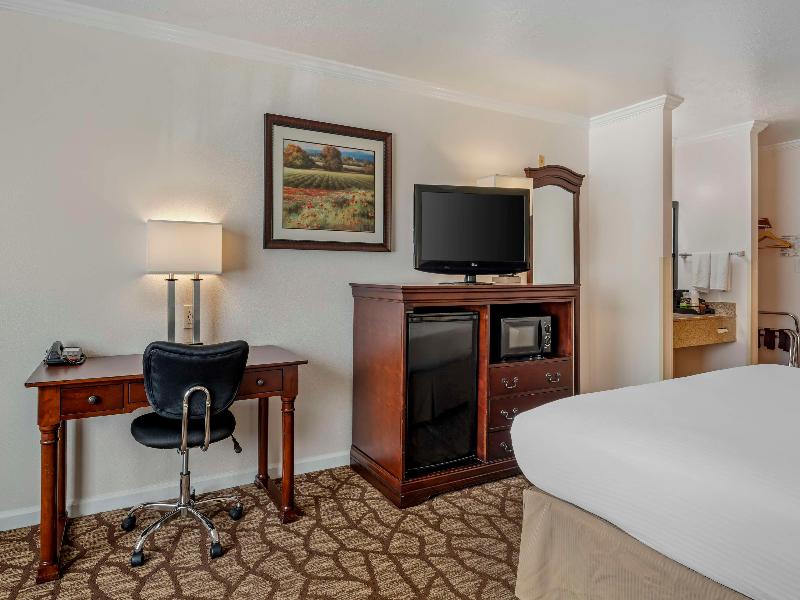 Best Western Salinas Monterey Hotel image