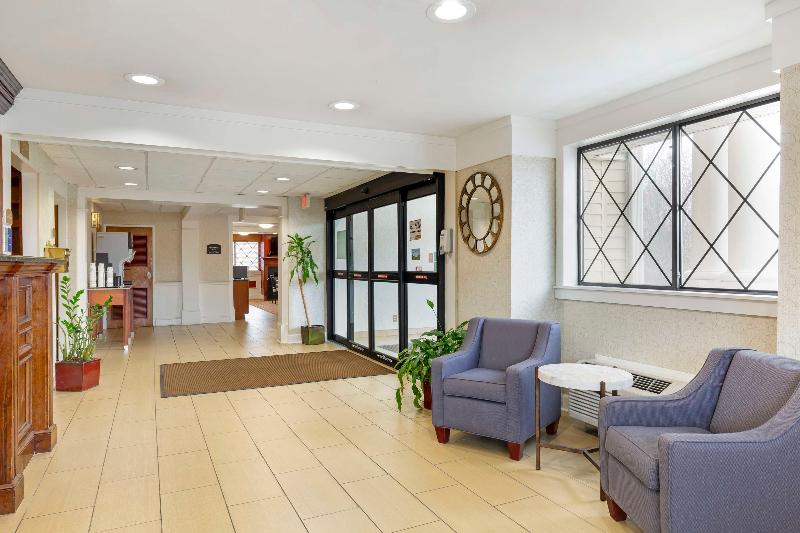 Best Western The Inn At Sharon/Foxboro image