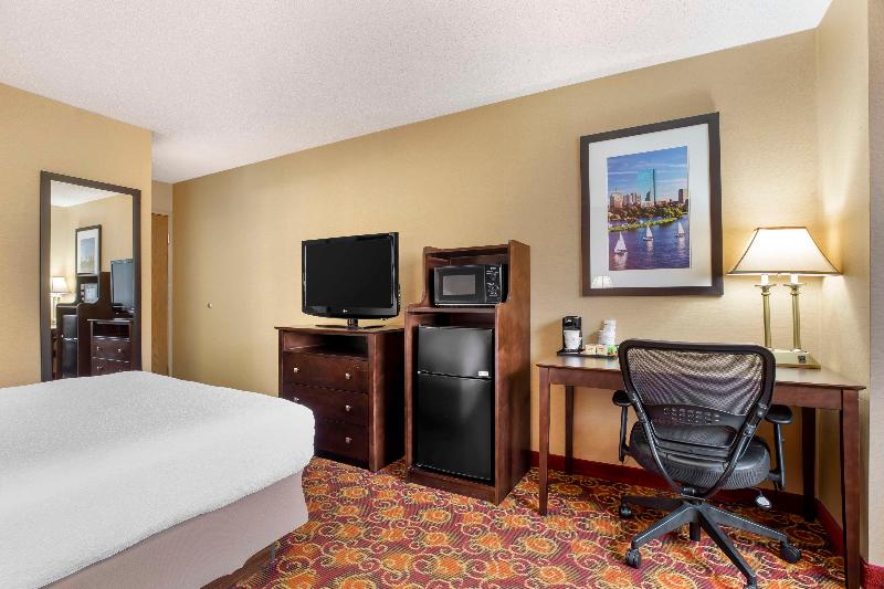 Best Western The Inn At Sharon/Foxboro image