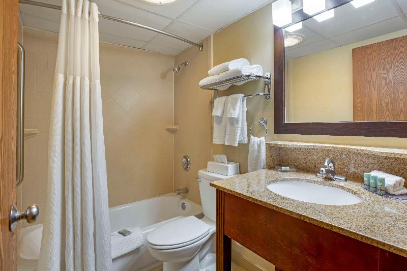 Best Western The Inn At Sharon/Foxboro image