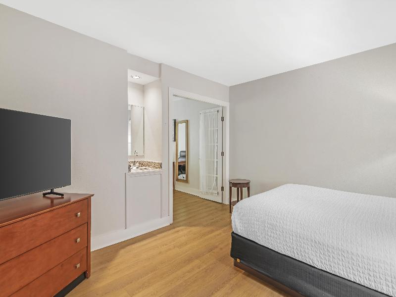 Best Western Plus Brunswick Bath image