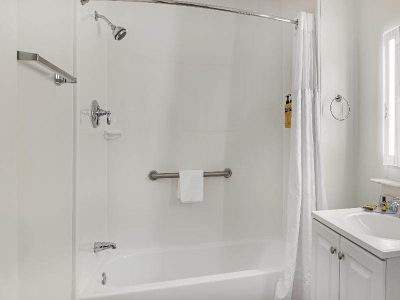 Best Western Plus Brunswick Bath image