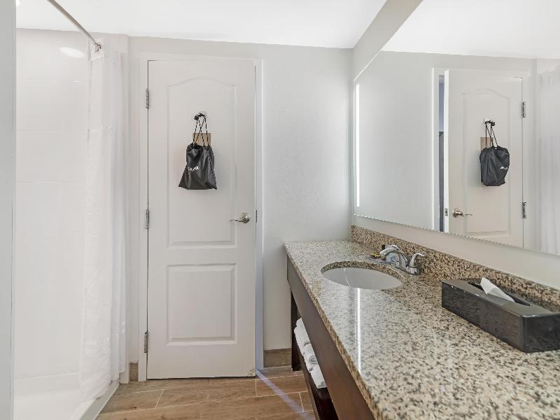 Best Western Plus Brunswick Bath image