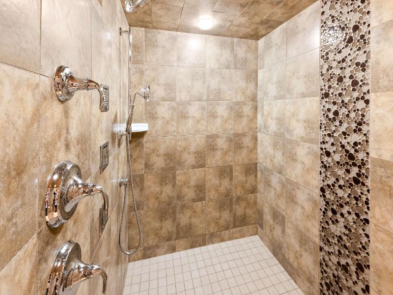 Best Western Plus NorWester Hotel & Conference Cen image
