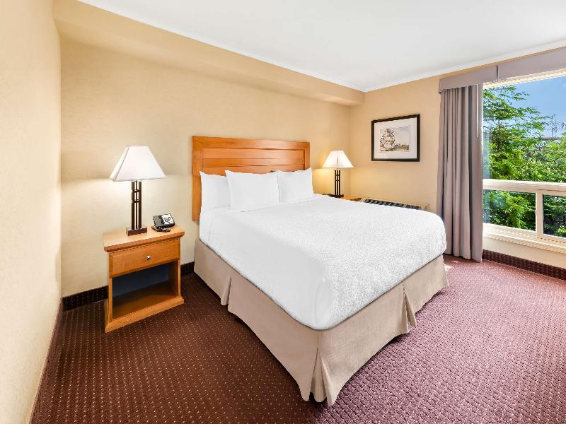 Best Western Plus NorWester Hotel & Conference Cen image