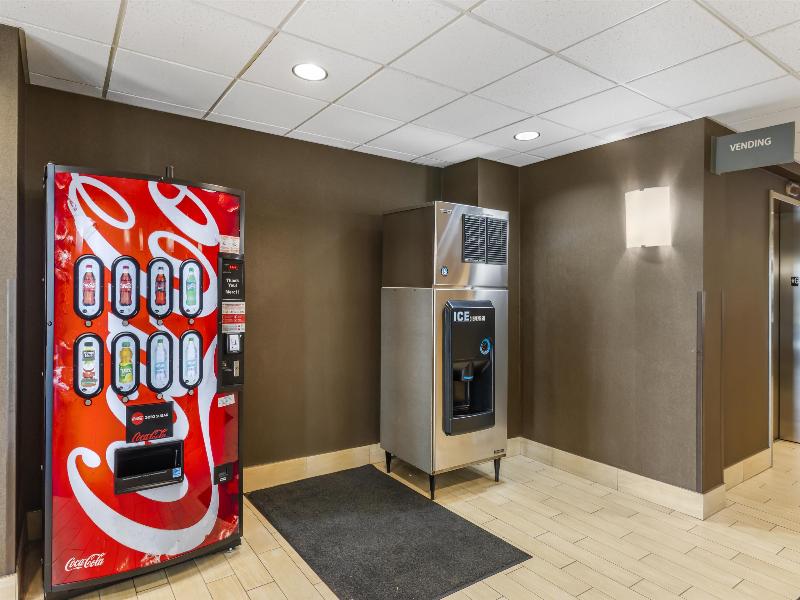 Best Western Plus Winnipeg West image