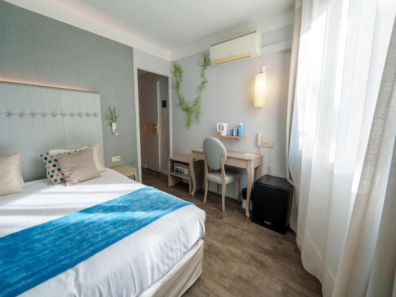 Nyx Hotel image