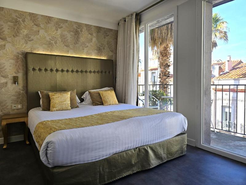 Nyx Hotel image