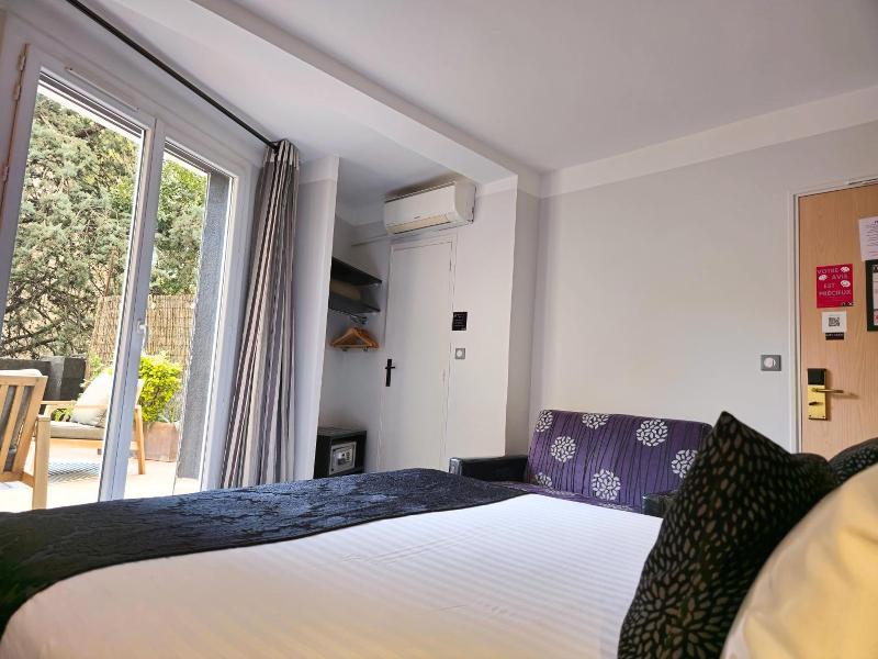 Nyx Hotel image