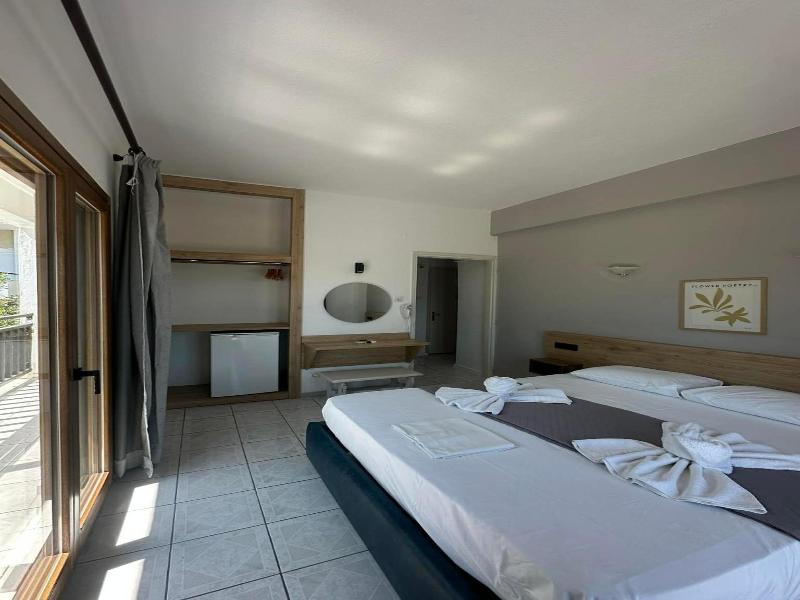 Zefiros Hotel