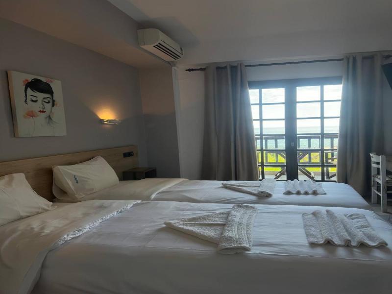 Zefiros Hotel
