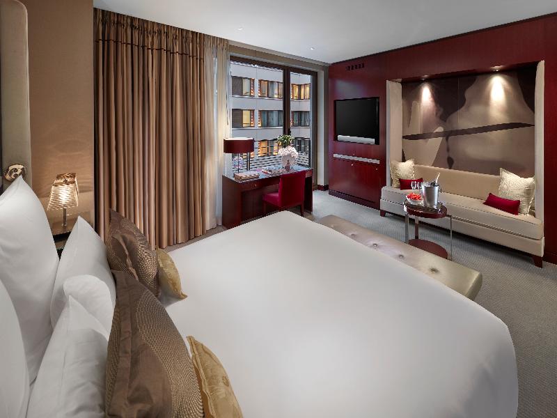 Mandarin Oriental Paris image