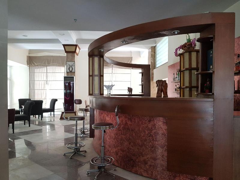 Zabu Thiri Hotel image