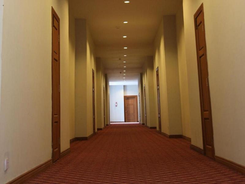 Zabu Thiri Hotel image
