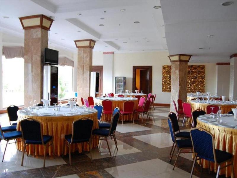 Zabu Thiri Hotel image