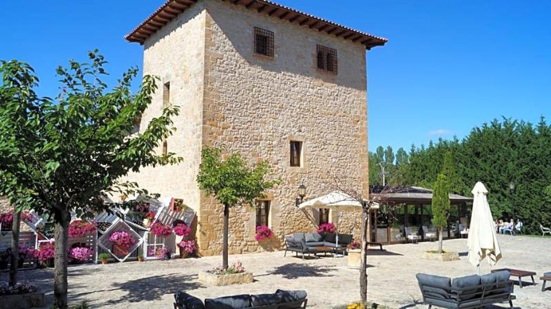 Posada Ribacardo image