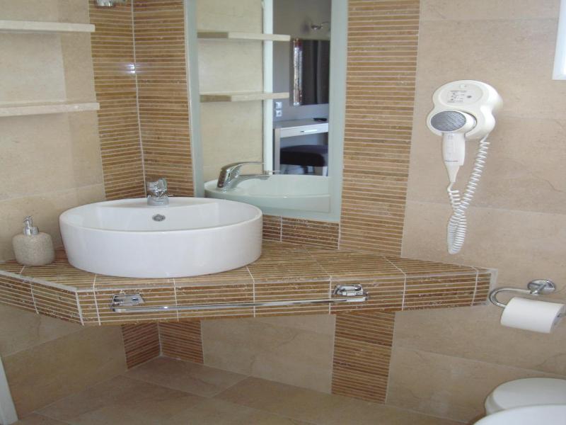 Nostos Hotel