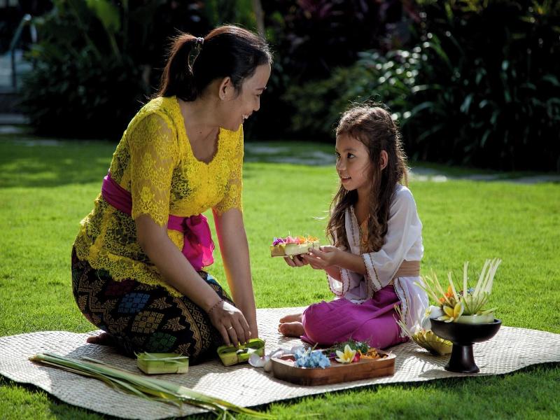 Courtyard Bali Seminyak Resort image