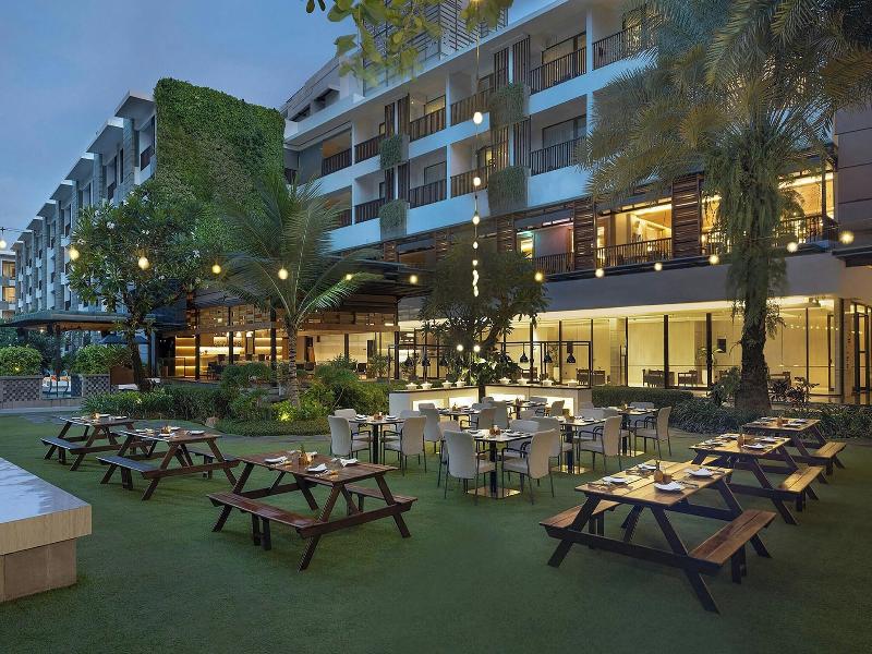 Courtyard Bali Seminyak Resort image