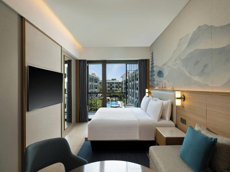 Courtyard Bali Seminyak Resort image