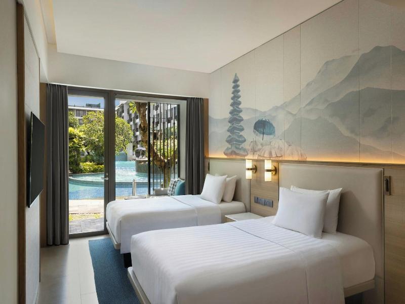 Courtyard Bali Seminyak Resort image