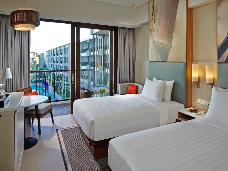 Courtyard Bali Seminyak Resort image