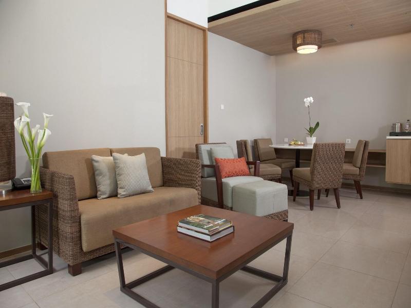 Courtyard Bali Seminyak Resort image