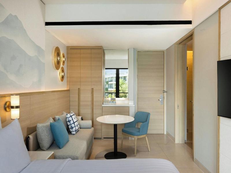 Courtyard Bali Seminyak Resort image