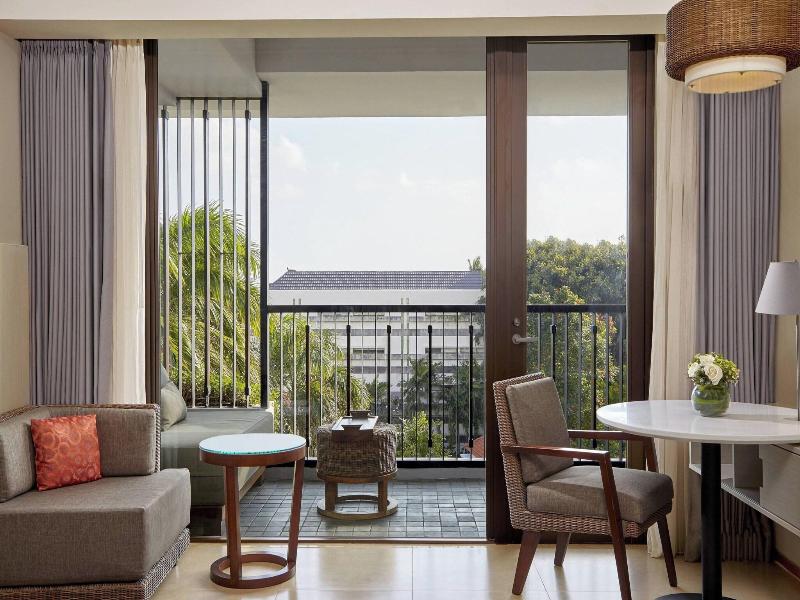 Courtyard Bali Seminyak Resort image
