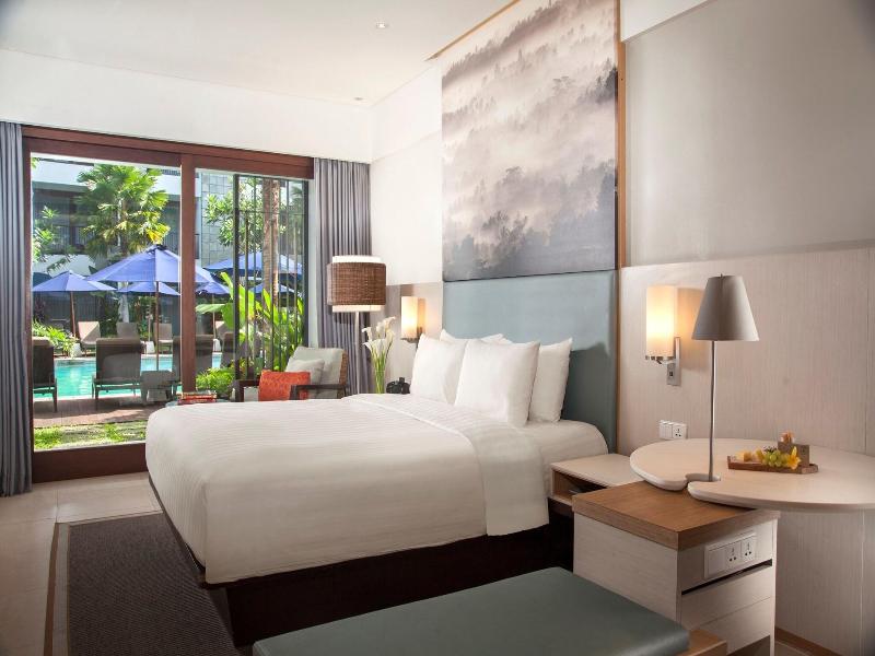 Courtyard Bali Seminyak Resort image