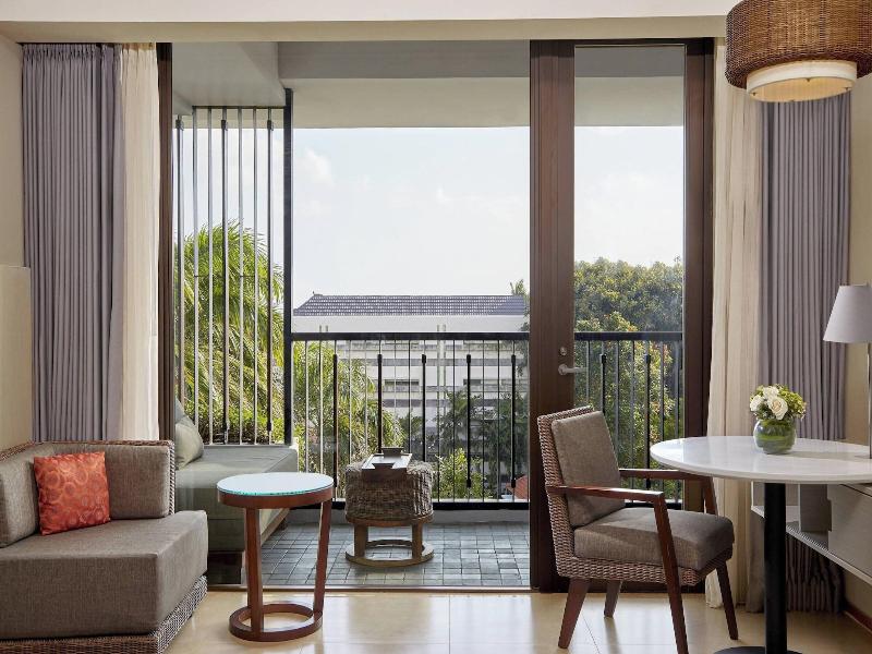 Courtyard Bali Seminyak Resort image