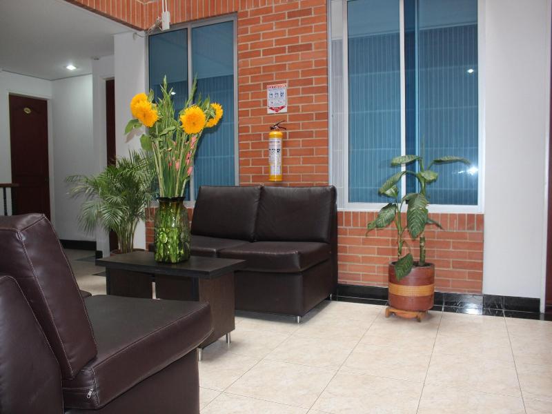 Real Estacion image