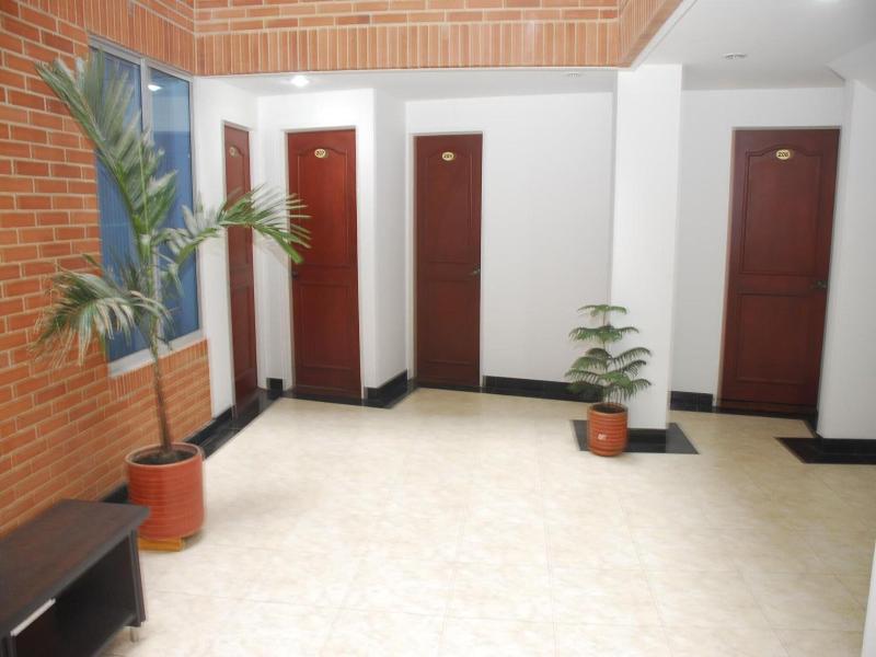 Real Estacion image