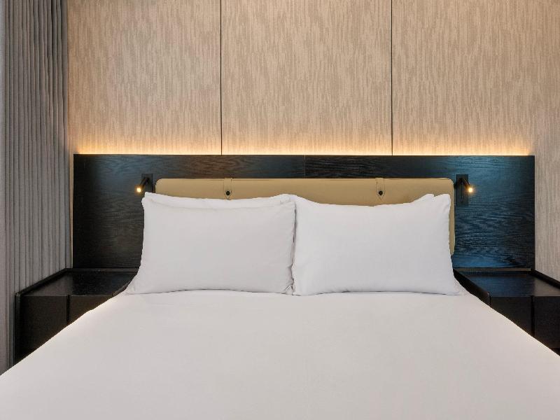 Holiday Inn Townsville by IHG image
